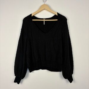Free People black V-Neck boucle Textured Sweater puff sleeve XS
